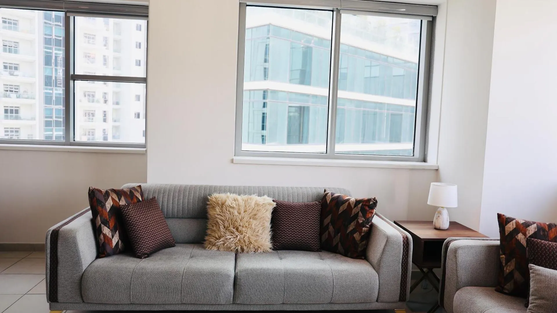 Appartamento Nivis Find Spacious 3Bhk Near Metro And Burj Khalifa Emirati Arabi Uniti